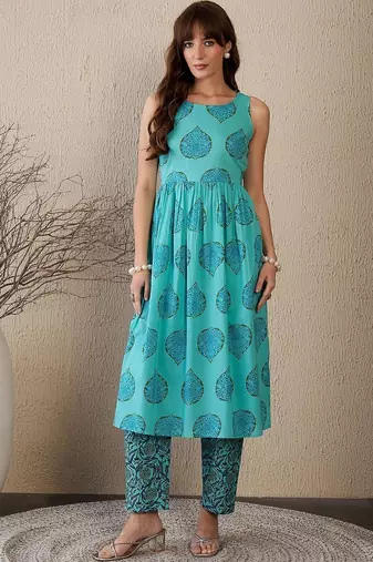 Women Ethnic Motifs Printed Empire Pure Cotton Kurta with Trousers