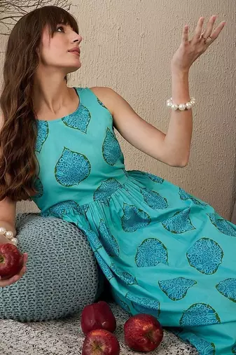 Women Ethnic Motifs Printed Empire Pure Cotton Kurta with Trousers