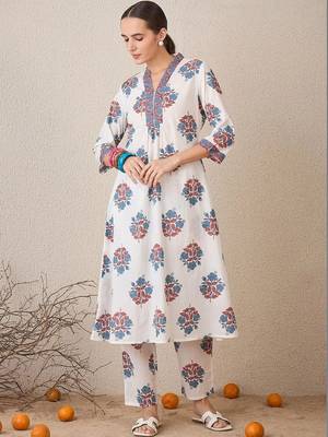 Women Floral Printed Regular Thread Work Cotton Kurta with Trousers 1