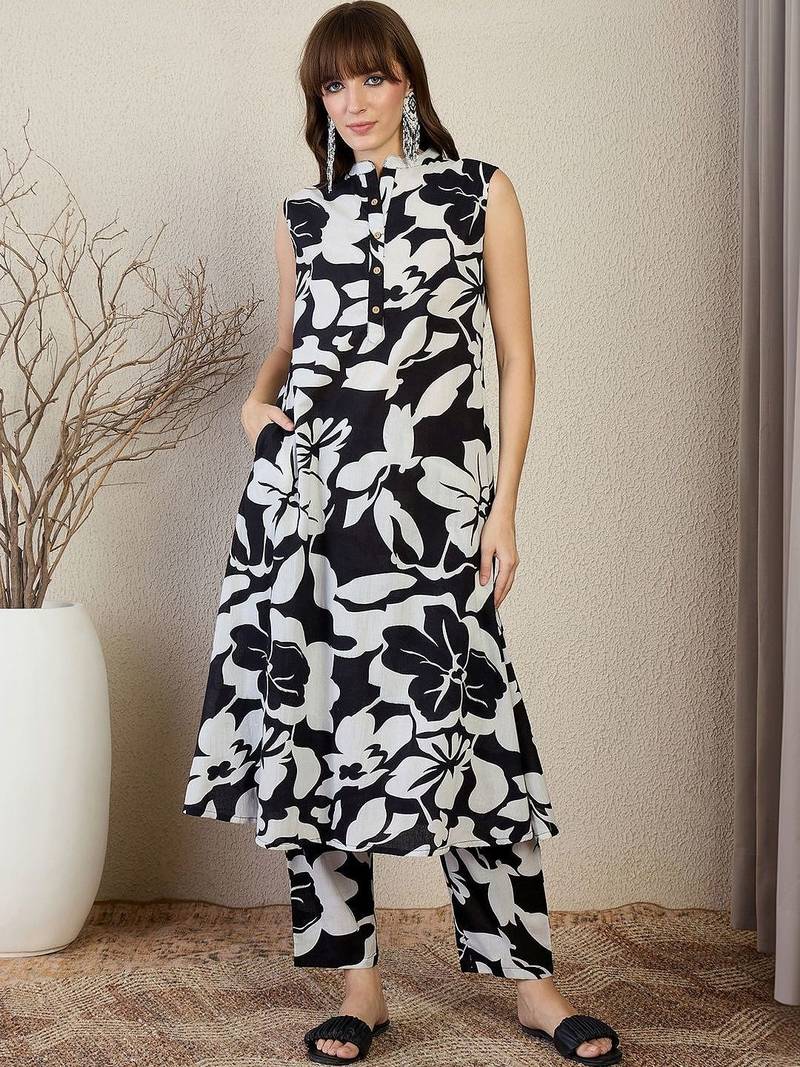 Women Floral Printed Regular Pure Cotton Kurta with Trousers