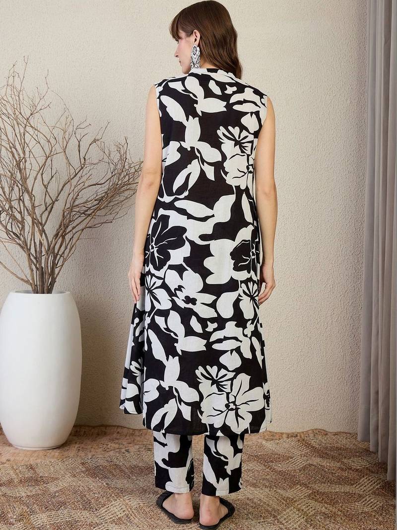 Women Floral Printed Regular Pure Cotton Kurta with Trousers