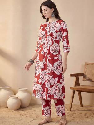 Women Floral Printed Pleated Pure Cotton Kurta with Trousers 1