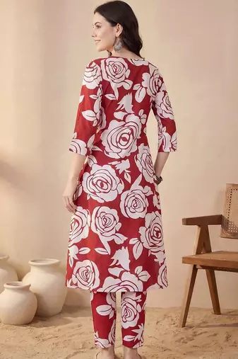 Women Floral Printed Pleated Pure Cotton Kurta with Trousers