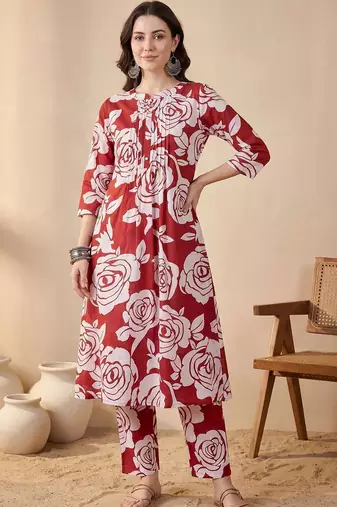 Women Floral Printed Pleated Pure Cotton Kurta with Trousers