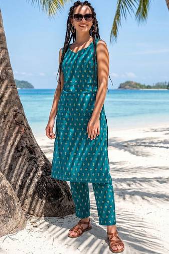 Women Ethnic Motifs Printed Regular Pure Cotton Kurta with Trousers
