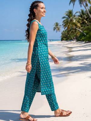 Women Ethnic Motifs Printed Regular Pure Cotton Kurta with Trousers 3