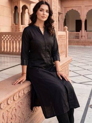 Women Regular Thread Work Kurta with Trousers 5