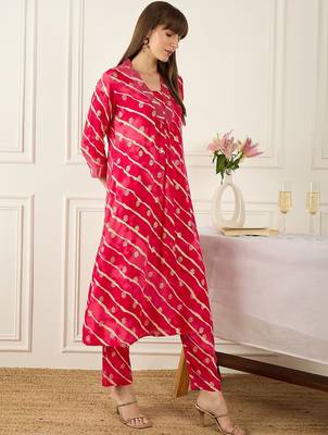 Women Leheriya Printed Regular Thread Work Kurta with Trousers 3