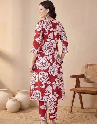 Women Floral Printed Regular Pure Cotton Kurta with Trousers 4