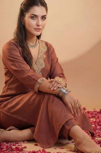 Women Ethnic Motifs Embroidered Regular Sequinned Kurta with Trousers