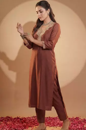 Women Ethnic Motifs Embroidered Regular Sequinned Kurta with Trousers
