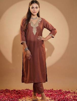 Women Ethnic Motifs Embroidered Regular Sequinned Kurta with Trousers 5