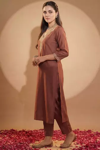 Women Ethnic Motifs Embroidered Regular Sequinned Kurta with Trousers