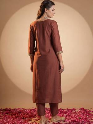 Women Ethnic Motifs Embroidered Regular Sequinned Kurta with Trousers 4