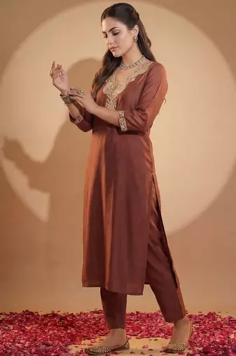Women Ethnic Motifs Embroidered Regular Sequinned Kurta with Trousers