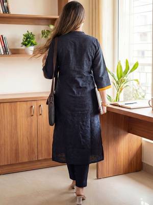 Women Regular Liva Kurta with Trousers 6