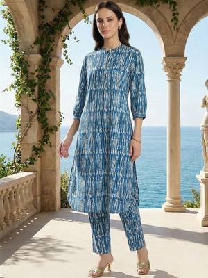 Women Printed Regular Pure Cotton Kurta with Trousers 6