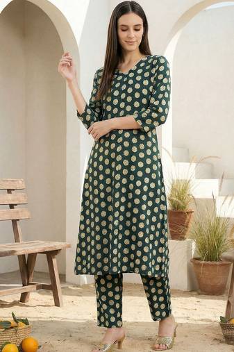 Women Printed Regular Pure Cotton Kurta with Trousers