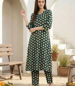 Women Printed Regular Pure Cotton Kurta with Trousers