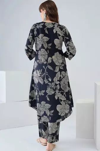 Women Floral Printed Regular Pure Cotton Kurta with Trousers