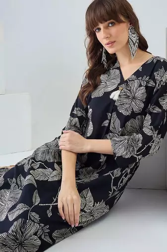 Women Floral Printed Regular Pure Cotton Kurta with Trousers