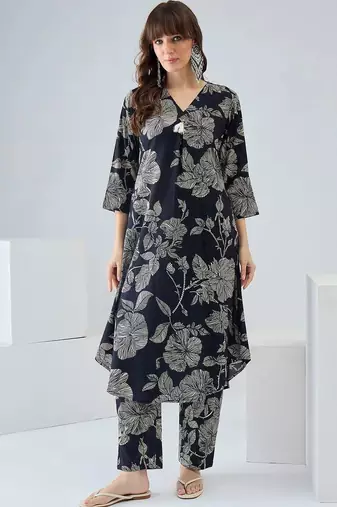 Women Floral Printed Regular Pure Cotton Kurta with Trousers