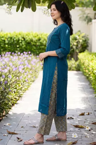 Women Yoke Design Regular Kurta with Palazzos