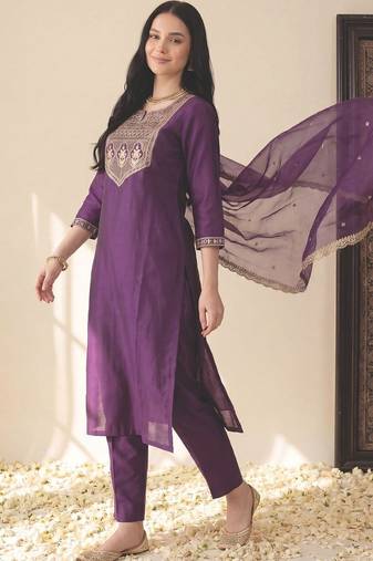Women Ethnic Motifs Embroidered Regular Sequinned Liva Kurta with Trousers & With Dupatta