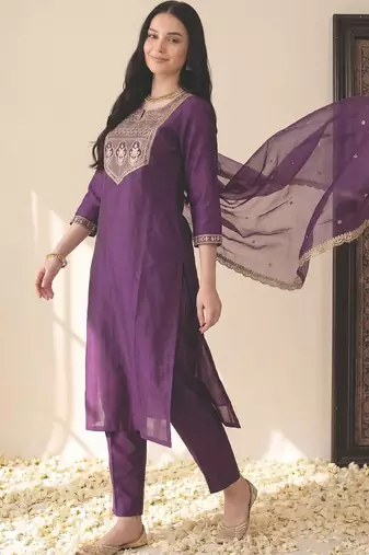 Women Ethnic Motifs Embroidered Regular Sequinned Liva Kurta with Trousers & With Dupatta
