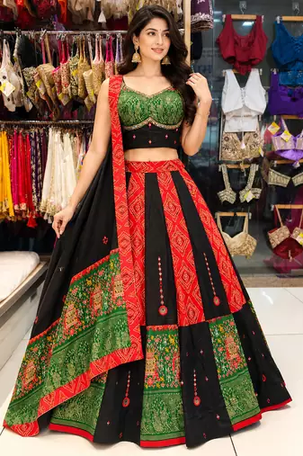 Green Navratri Mirror Work Chaniya Choli Set