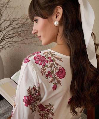 Floral Printed V-Neck Straight Pure Cotton Kurta With Trouser 5