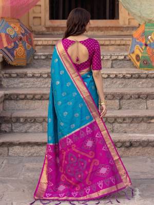 soft silk blend saree in sky blue & rani pink for women ethnic 3