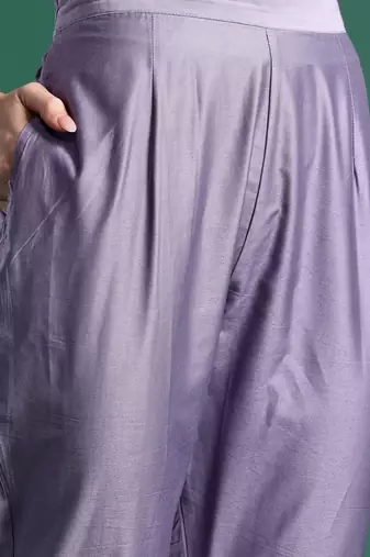 Women Floral Printed Regular Mirror Work Kurta with Trousers & With Dupatta