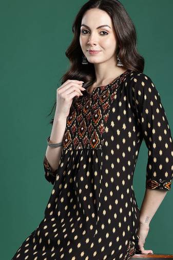 Printed Pleated Pure Cotton Kurta with Trousers