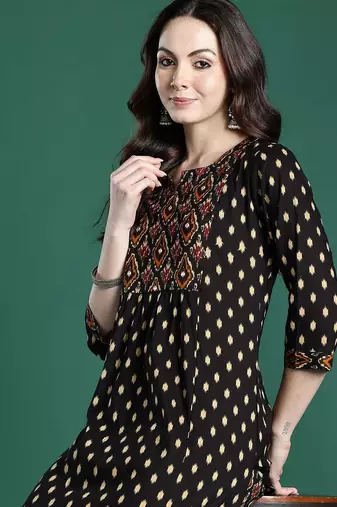 Printed Pleated Pure Cotton Kurta with Trousers