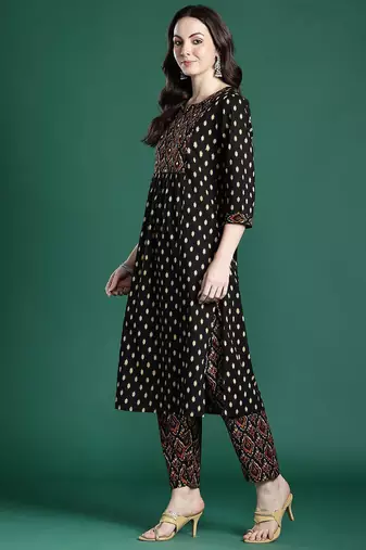 Printed Pleated Pure Cotton Kurta with Trousers