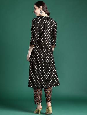 Printed Pleated Pure Cotton Kurta with Trousers 6