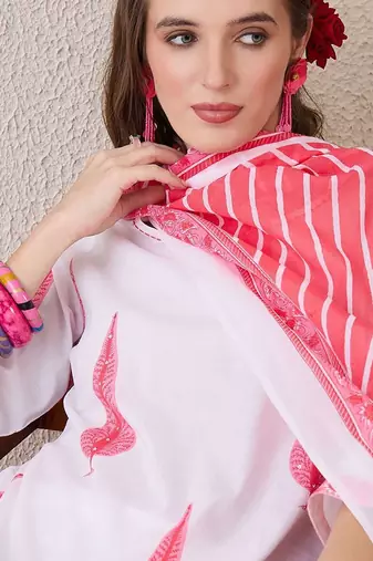 Floral Printed Round Neck Pure Cotton Straight Kurta With Trousers & Dupatta