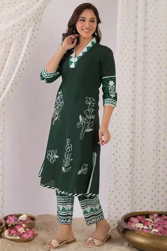 Women Floral Printed Regular Pure Cotton Kurta with Trousers