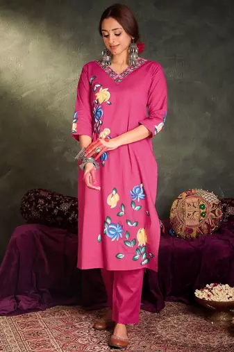 Women Floral Embroidered Regular Thread Work Pure Cotton Kurta