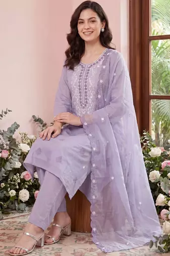 Women Ethnic Motifs Embroidered Regular Thread Work Kurta with Trousers & With Dupatta
