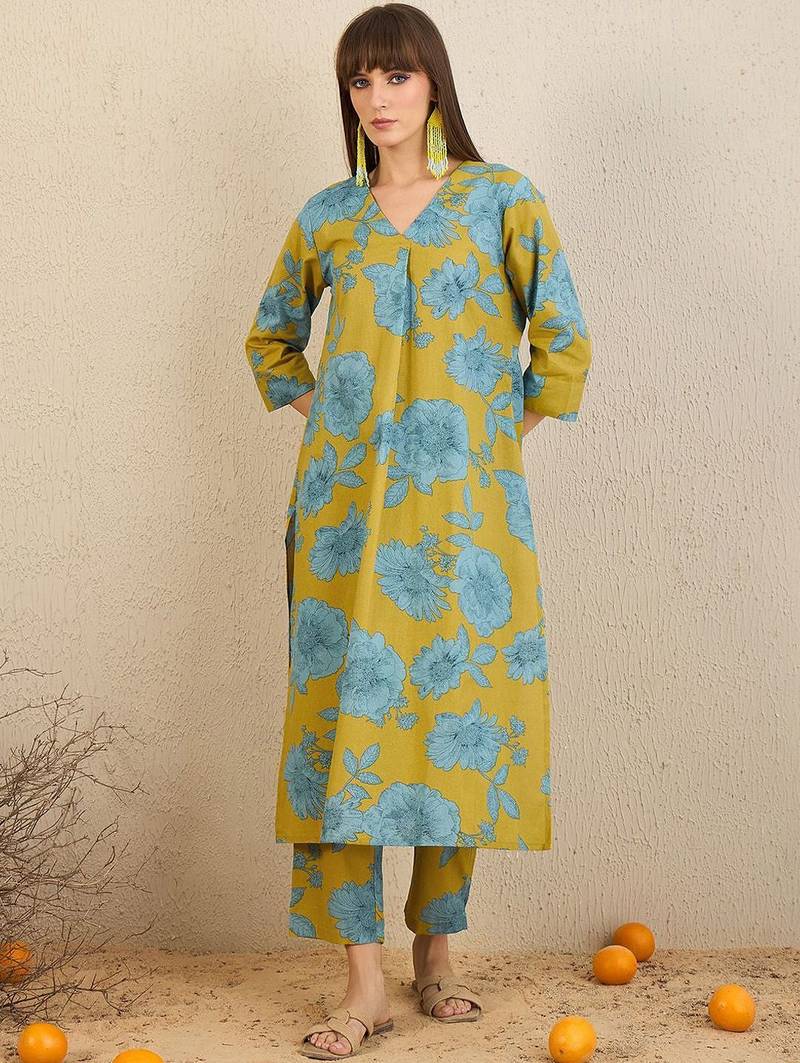 Floral Printed V-Neck A-Line Kurta with Trousers