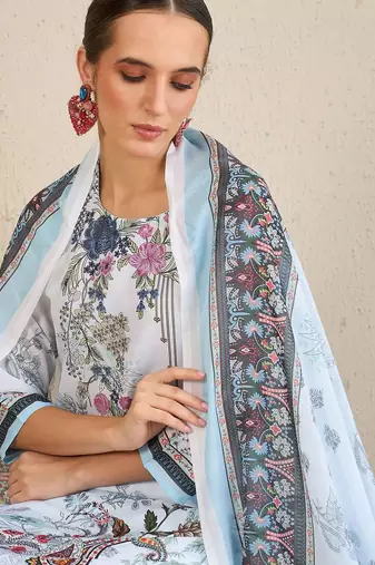 Ethnic Motifs Printed Kurta With Trousers & Dupatta