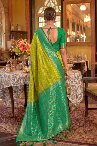 light green banarasi silk blend saree for women | exquisite woven wedding ethnic wear