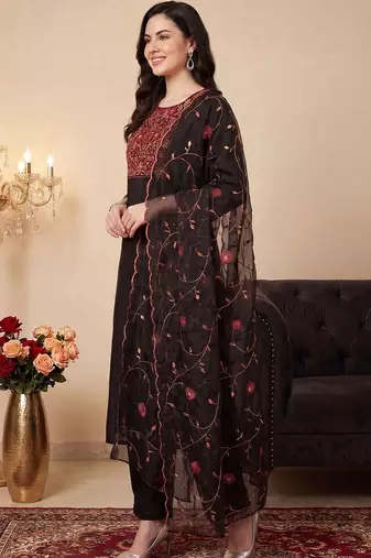 Women Ethnic Motifs Embroidered Regular Thread Work Kurta with Trousers & With Dupatta