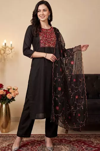 Women Ethnic Motifs Embroidered Regular Thread Work Kurta with Trousers & With Dupatta