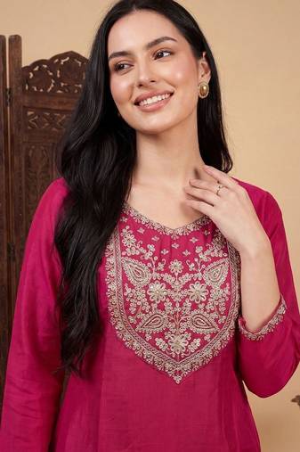 Women Ethnic Motifs Embroidered Regular Kurta with Trousers & With Dupatta