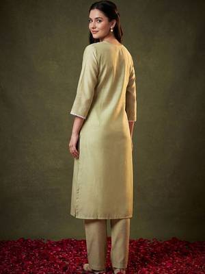 Women Ethnic Motifs Embroidered Regular Thread Work Kurta with Trousers & With Dupatta 3