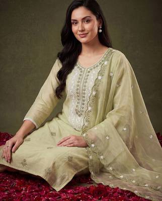 Women Ethnic Motifs Embroidered Regular Thread Work Kurta with Trousers & With Dupatta 4