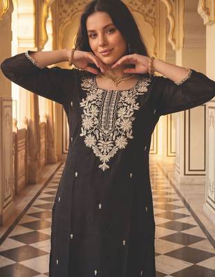 Women Ethnic Motifs Embroidered Regular Thread Work Kurta with Trousers & With Dupatta 4
